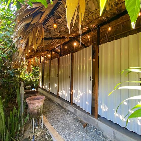 El Clan Hostel Puerto Viejo de Talamanca ภายนอก รูปภาพ