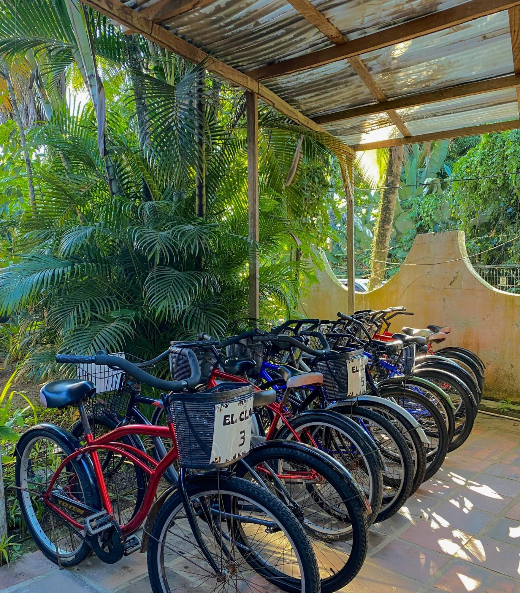El Clan Hostel Puerto Viejo de Talamanca ภายนอก รูปภาพ