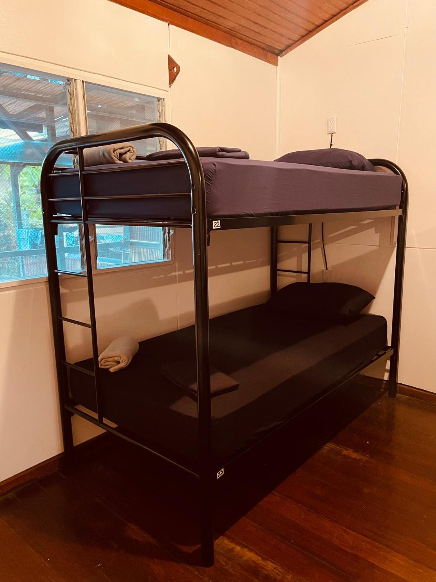 El Clan Hostel Puerto Viejo de Talamanca ภายนอก รูปภาพ